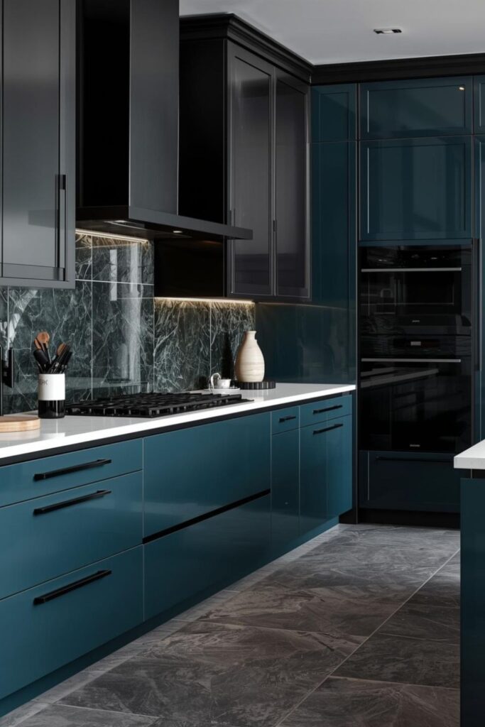 Teal-to-Black Two-Tone Gloss with Matte Black Hood